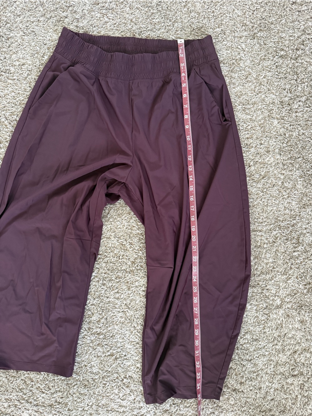 Old Navy Sleektech Barrel Leg Pant - Picture 6 of 8